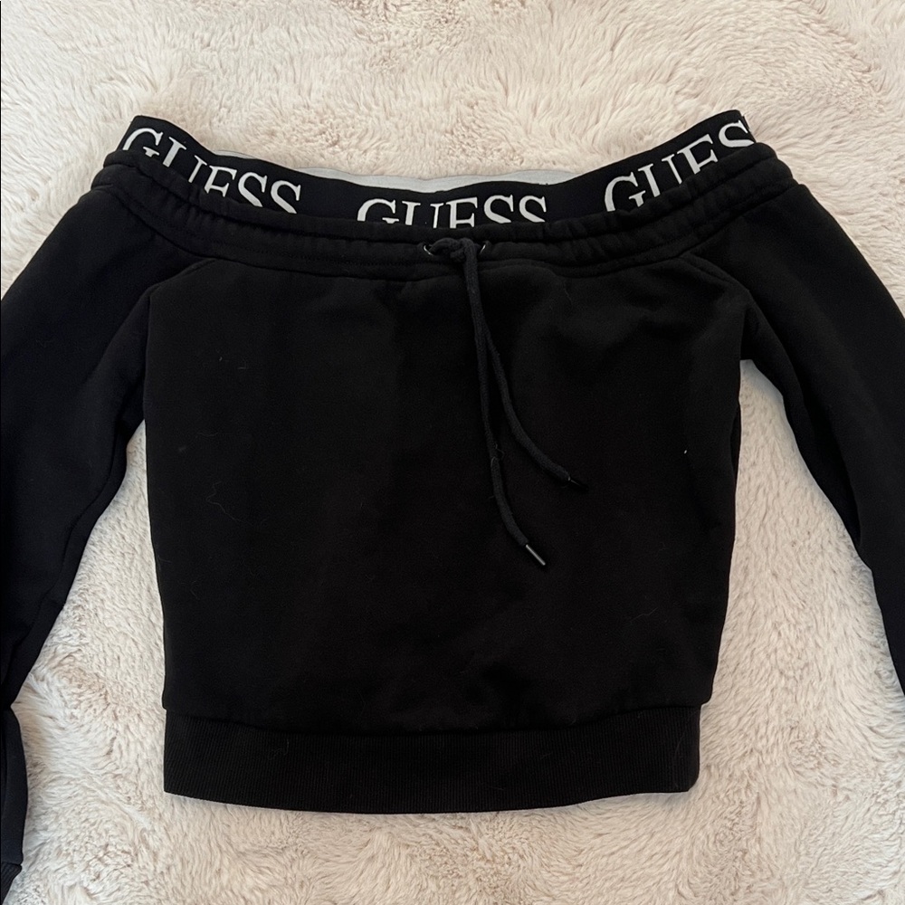 Guess Sweater Size S
